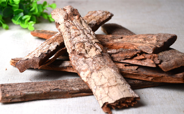 木器廠、板材加工廠、門廠等木材加工企業木器廠、板材加工廠、門廠等木材加工企業每天都會產生大量的刨花每天都會產生大量的刨花